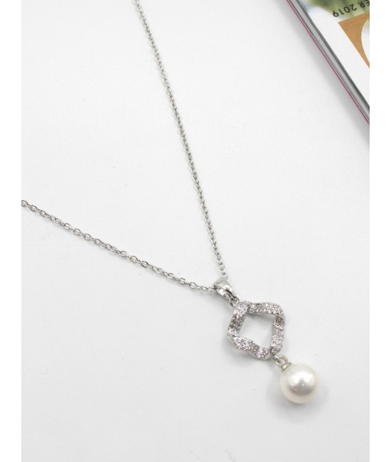 Pearl Necklace W/ Rhinestone Loop Pearl Necklace W/ Rhinestone Loop